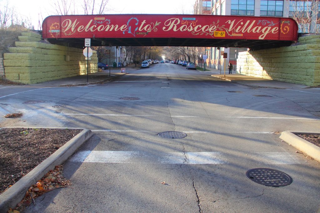 Welcome to Roscoe Village sign