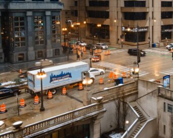 apartment moving in downtown chicago